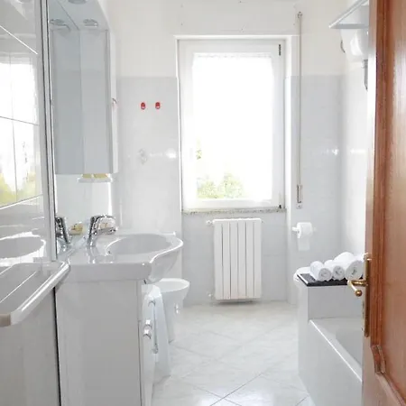 Ferienwohnung L Agrifoglio Di Rita Loddo Fonni Exterior foto